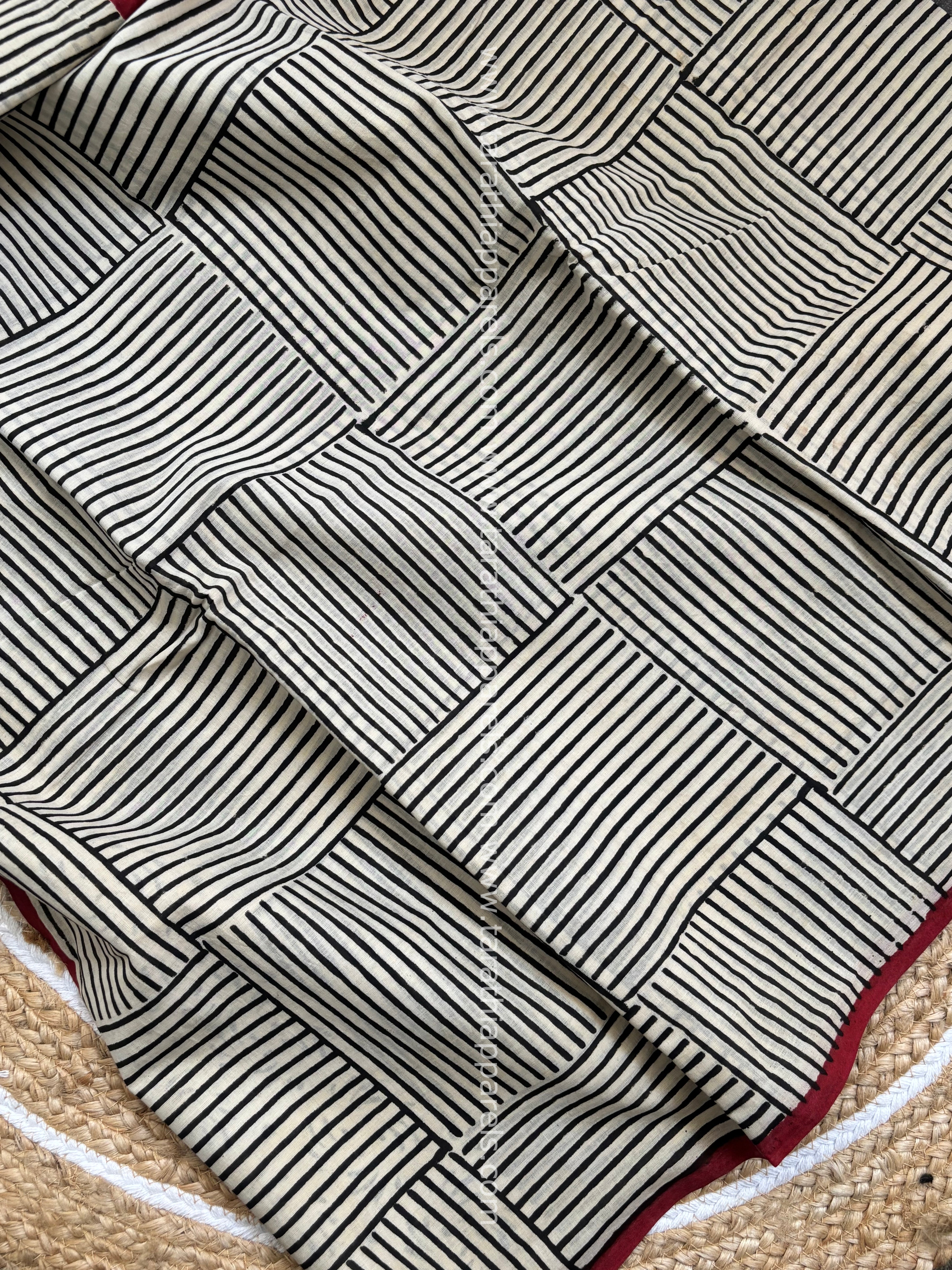 Tarathi Black and Cream  cotton saree