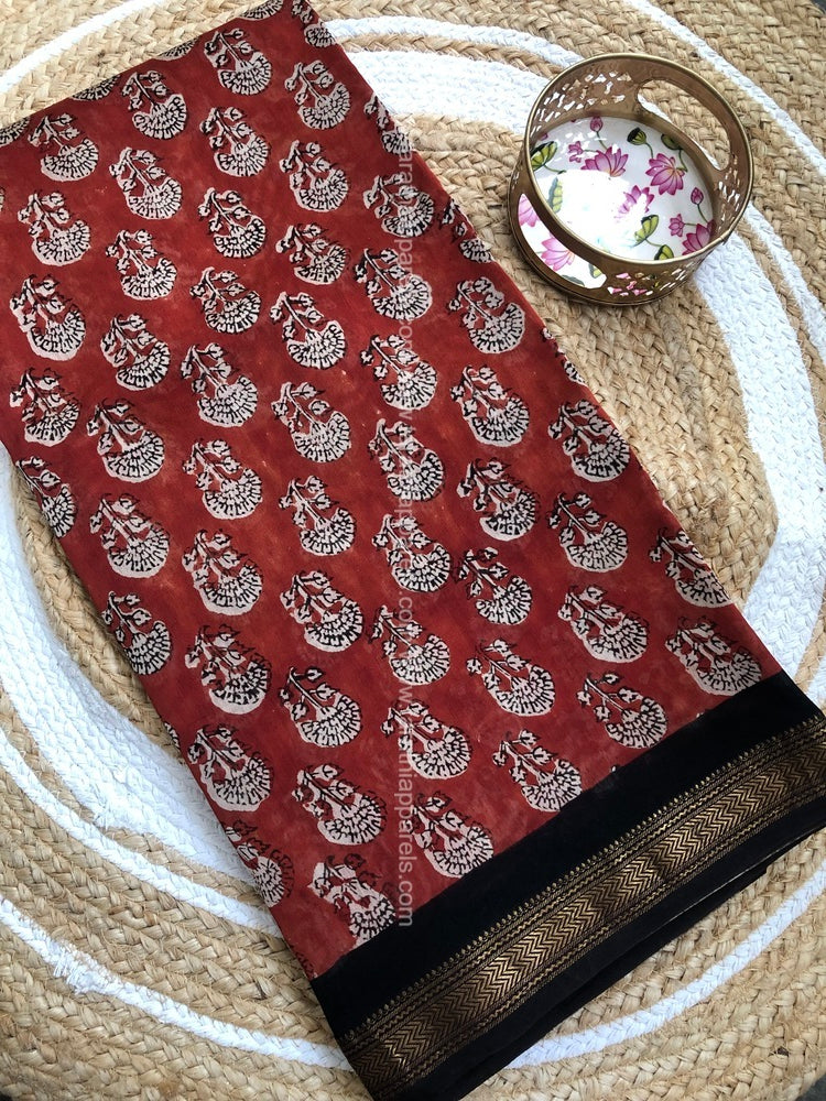 Tarathi Red and black Maheshwari silk cotton saree