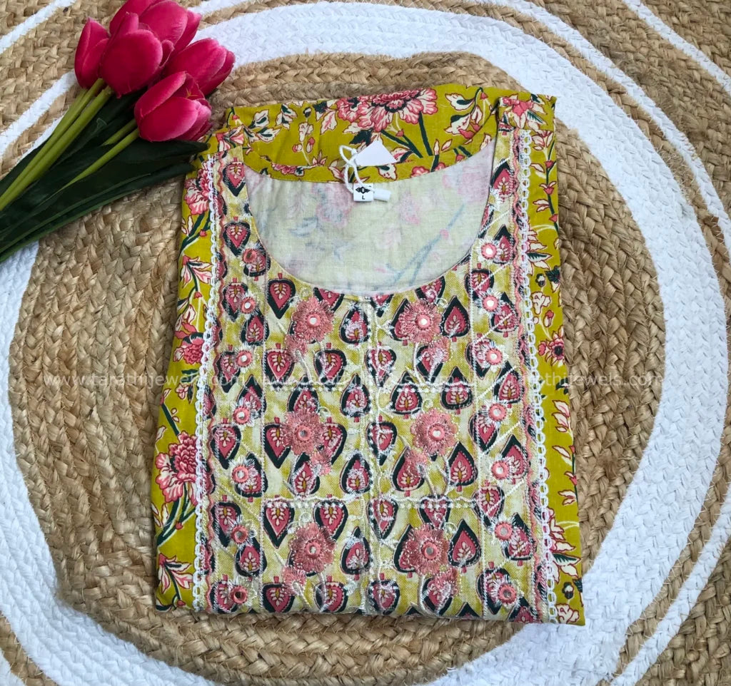 Tarathi Floral Design Two Pieces Set